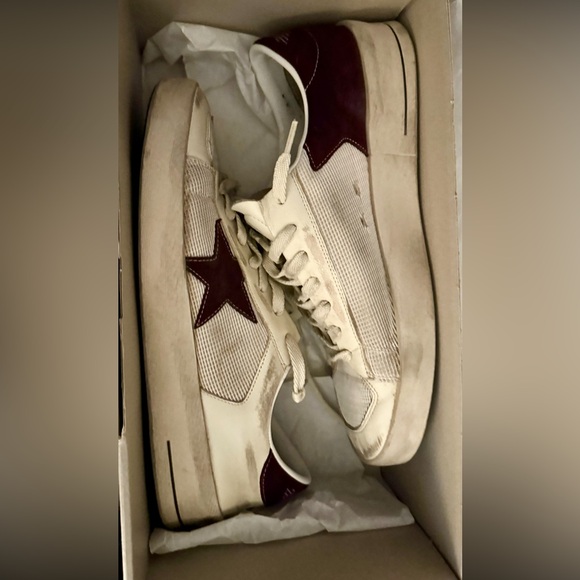 Golden Goose shoes - Picture 1 of 1